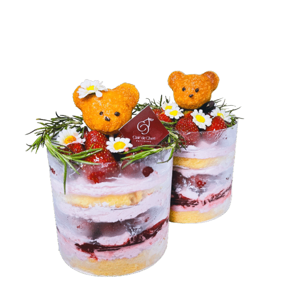 Straw-Bear-ry Petite Cake
